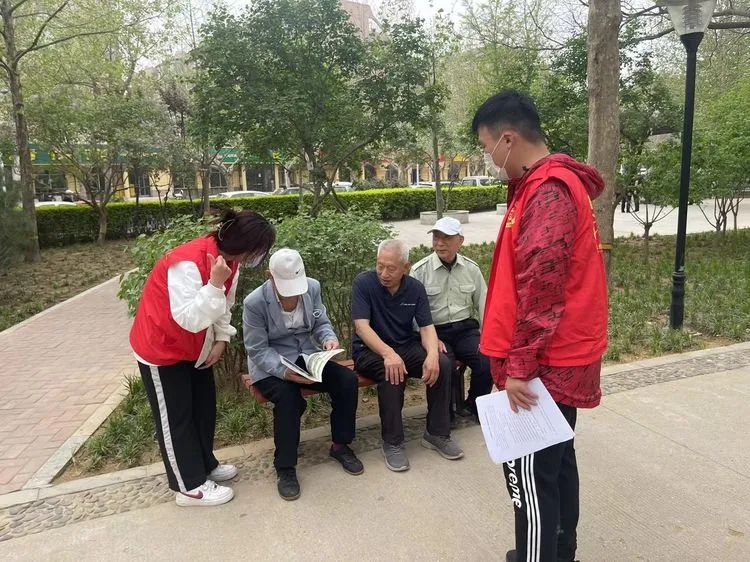 新天地社区开展&ldquo;关爱老年人 关注帕金森&rdquo;慰问活动